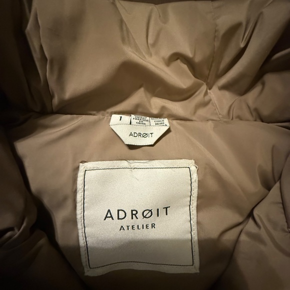 Adroit Puffer Vest - Picture 5 of 6